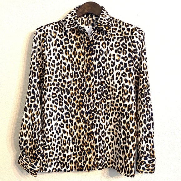 CRB Leopard Pring Buttonw Down Top SZ M - Picture 2 of 4
